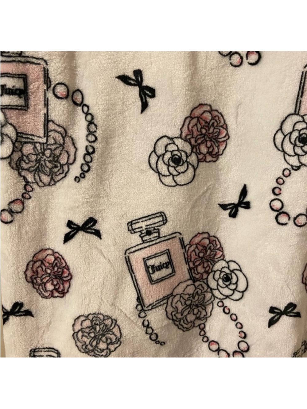 Juicy Couture Pink, Black & Cream Girly Perfume Roses and Jewelry Print Throw. - Picture 5 of 5